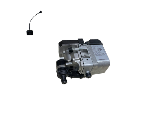 เครื่องทำความร้อนน้ำหล่อเย็นดีเซล 12v ที่จอดรถ 5kW เครื่องยนต์ดีเซลเครื่องทำน้ำร้อนล่วงหน้า